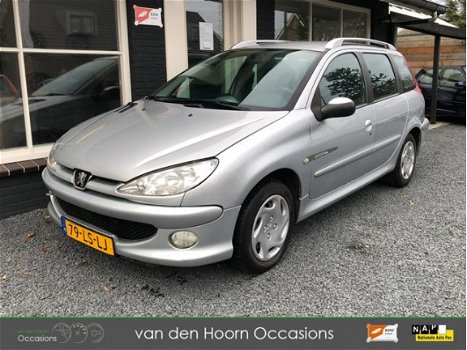 Peugeot 206 SW - 1.4 5drs/el.ramen/apk juni/126000km/NAP - 1