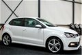 Volkswagen Polo - 1.2 TSI R-Line Edition ✅Facelift R-Line 90pk 1e Eig|NL|DLR|NAVI|Clima|PDC|LM 17inc - 1 - Thumbnail