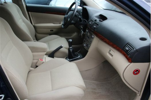 Toyota Avensis Wagon - 1.8 VVTi Linea Sol | Climate Control | Trekhaak | APK tot 16-12-2019 - 1
