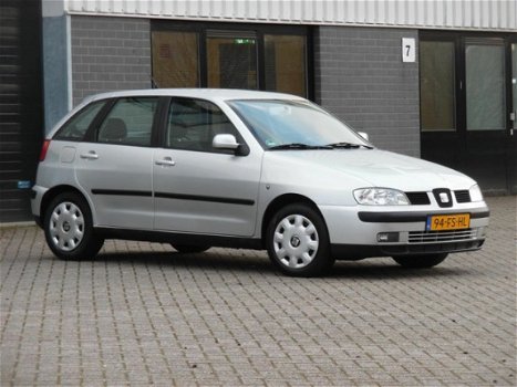 Seat Ibiza - 1.6 Signo 1e Eigenaar/5DRS/AUTOMAAT/AiRCO/NAP/SUPER NETTE/NIEUWE APK - 1