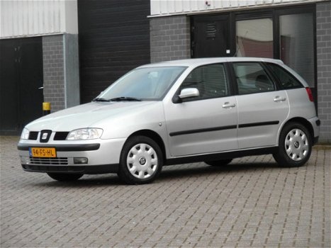 Seat Ibiza - 1.6 Signo 1e Eigenaar/5DRS/AUTOMAAT/AiRCO/NAP/SUPER NETTE/NIEUWE APK - 1