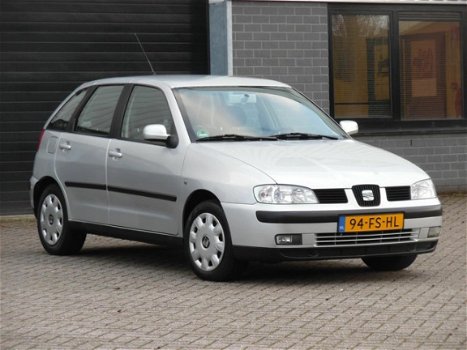 Seat Ibiza - 1.6 Signo 1e Eigenaar/5DRS/AUTOMAAT/AiRCO/NAP/SUPER NETTE/NIEUWE APK - 1