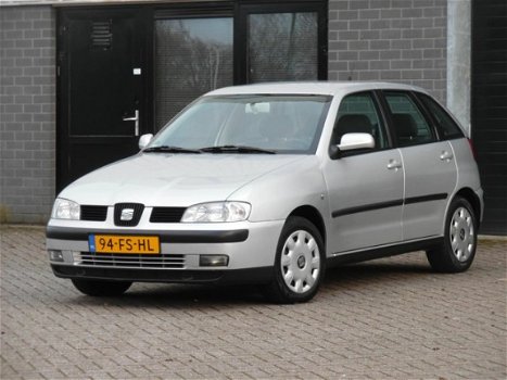 Seat Ibiza - 1.6 Signo 1e Eigenaar/5DRS/AUTOMAAT/AiRCO/NAP/SUPER NETTE/NIEUWE APK - 1