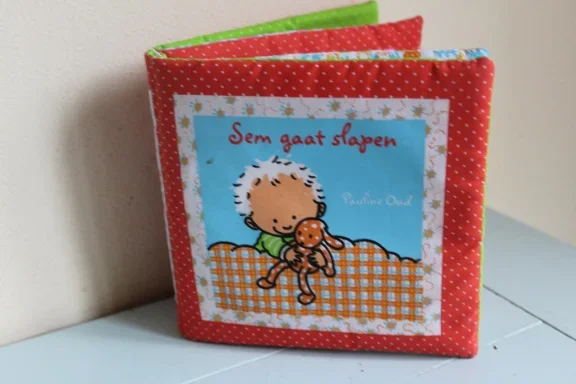 Sem gaat slapen - stoffen boekje - nr. 1