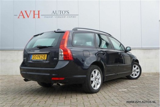 Volvo V50 - 2.5 T5 AWD Momentum - 1