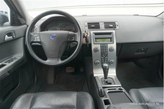 Volvo V50 - 2.5 T5 AWD Momentum - 1