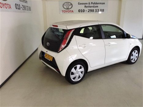 Toyota Aygo - 1.0 VVT-i x-play, camera, NL auto - 1