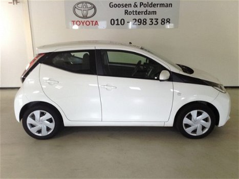 Toyota Aygo - 1.0 VVT-i x-play, camera, NL auto - 1