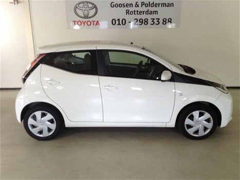 Toyota Aygo - 1.0 VVT-i x-play, camera, NL auto - 1