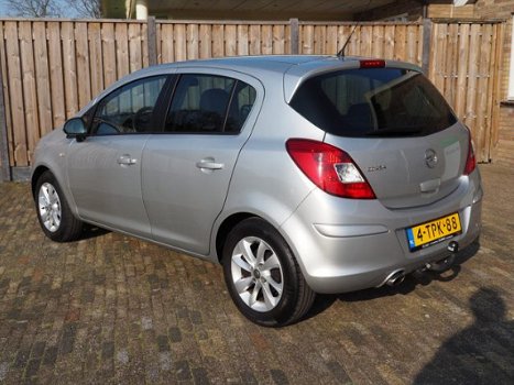 Opel Corsa - 1.2 5-deurs RIJKLAARPRIJS Trekhaak Cruise Controle Automatische Airco Lichtmetalen velg - 1