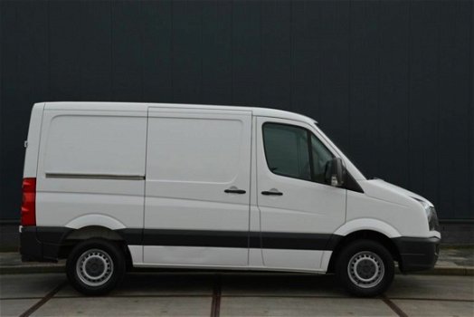 Volkswagen Crafter - 32 2.0 TDI 143 PK Airco Schuifdeur Trekhaak - 1