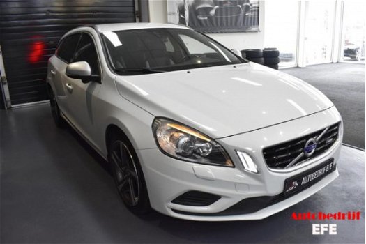 Volvo V60 - D3 Summum - 1