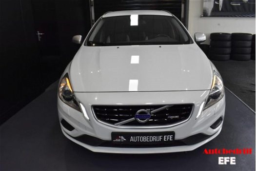 Volvo V60 - D3 Summum - 1