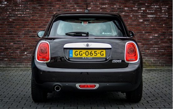 Mini Mini Cooper - 1.5 Business + 5Deurs + Orgnl + Full Led - 1