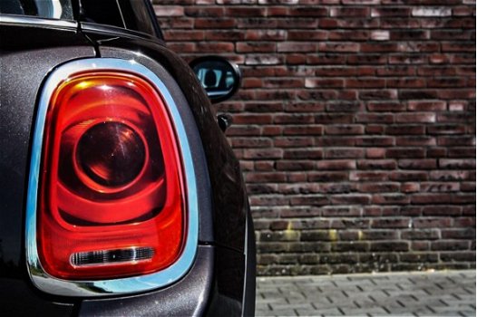 Mini Mini Cooper - 1.5 Business + 5Deurs + Orgnl + Full Led - 1