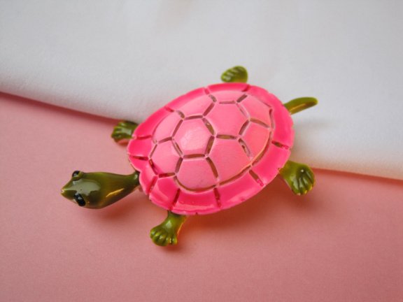 Broche goudkleurig verguld en roze groen emaille schildpad 4.9x3.0 cm - Afbeelding 4