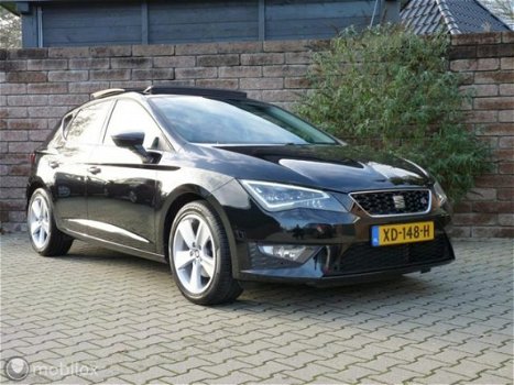 Seat Leon - - 1.4 TSI 125PK FR Panorama/Nav/Led/Tel/Pdc/Lmv17 - 1