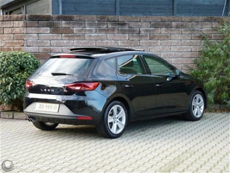 Seat Leon - - 1.4 TSI 125PK FR Panorama/Nav/Led/Tel/Pdc/Lmv17 - 1