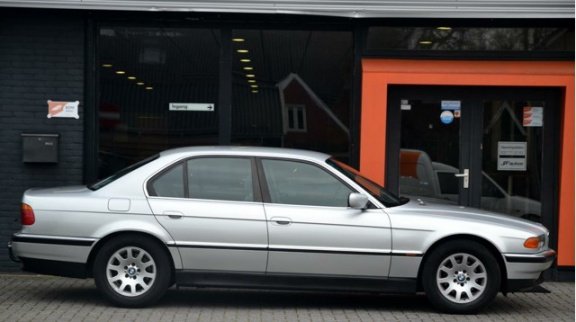 BMW 7-serie - 730d Youngtimer Clima Cruise Trekhaak 215 dkm - 1
