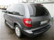 Chrysler Voyager - 2.8 CRDI SE , Aut. , Airco, 7 Pers - 1 - Thumbnail