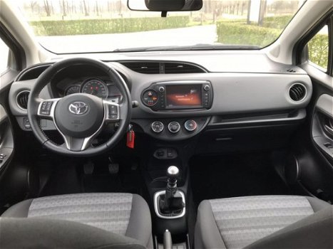 Toyota Yaris - 1.3 VVT-i Aspiration, camera - 1