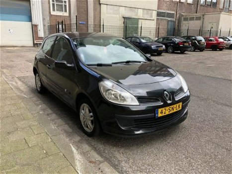 Renault Clio - 1.5 dCi Dynamique Comfort - 1