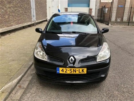 Renault Clio - 1.5 dCi Dynamique Comfort - 1