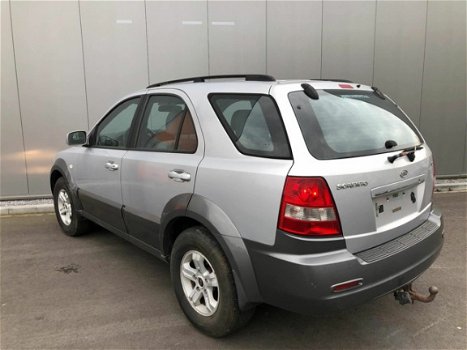 Kia Sorento - 2.5 CRDi Adventure - 1