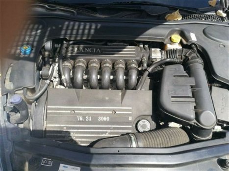 Lancia Thesis - 3.0-24V V6 Emblema - 1