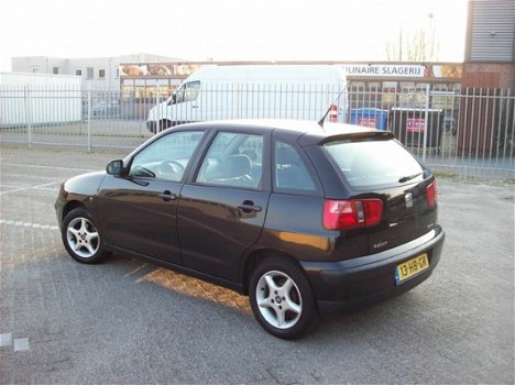 Seat Ibiza - 1.4-16V Signo - 1