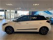 Hyundai i20 - 1.0 T-GDI Black&White Edition 15'' velgen Two-tone Dak € 19.995, = incl Try & Buy Acti - 1 - Thumbnail