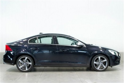 Volvo S60 - 1.6 D2 R-Design - 1