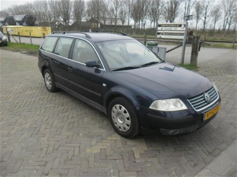 Volkswagen Passat Variant - 2.0 Comfortline CLIMA, 4XELECRAMEN, AIRCO - 1