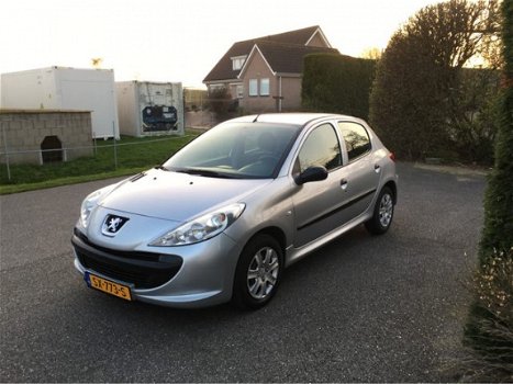 Peugeot 206 - Bj 2009 1.1 XR - 1