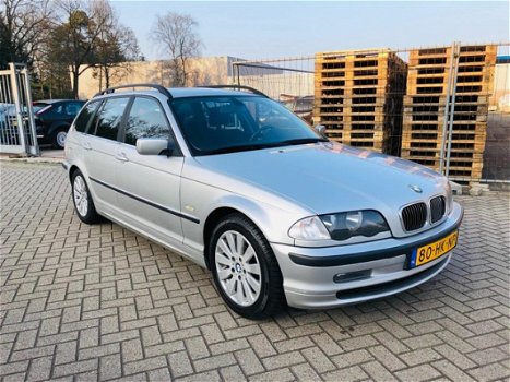 BMW 3-serie Touring - 320i Executive Airco Leer Apk - 1