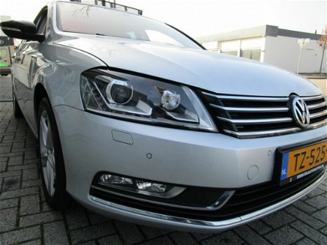 Volkswagen Passat Variant - 2.0TDI DSG 4Motion NAVI PANO - 1