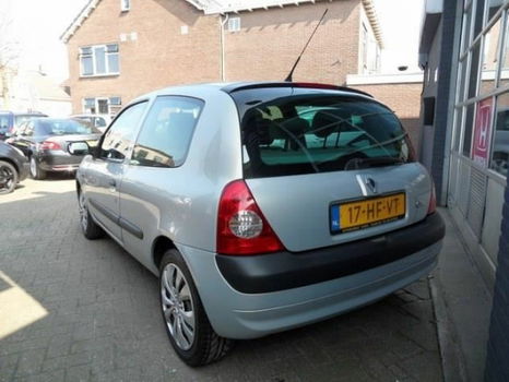 Renault Clio - 1.6-16V Privilège Airco - 1