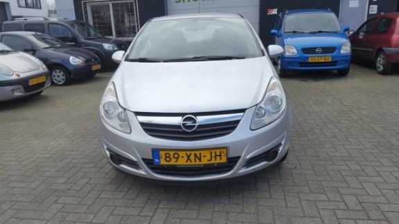 Opel Corsa - 1.2-16V Essentia - 1