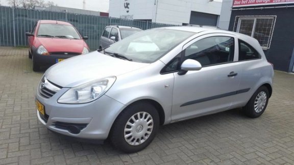 Opel Corsa - 1.2-16V Essentia - 1