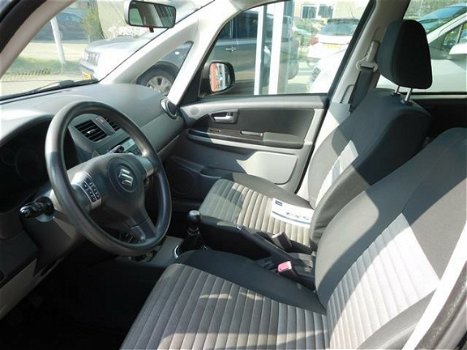 Suzuki SX4 - 1.6 COMFORT - 1