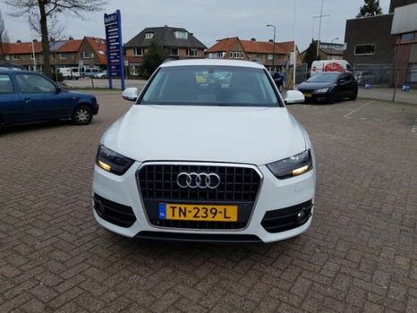 Audi Q3 - 2.0 TDI Sport Edition - 1