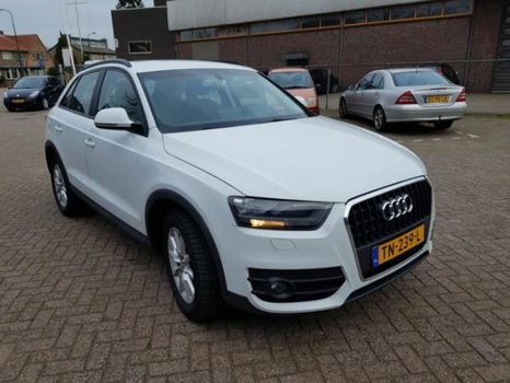 Audi Q3 - 2.0 TDI Sport Edition - 1