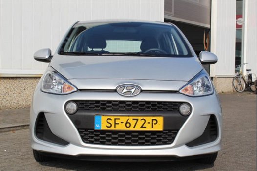 Hyundai i10 - 1.0i 66PK Blue COMFORT |AIRCO |FABRIEKSGARANTIE TOT MEI 2023 - 1