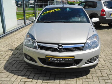 Opel Astra TwinTop - Cabrio 1.8 Cosmo 140 pk Airco | Leder | LM-velgen | Windscherm ( Vestiging - Vi - 1