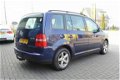 Volkswagen Touran - 1.6-16V FSI Athene Automaat - 1 - Thumbnail