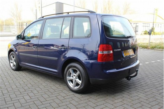 Volkswagen Touran - 1.6-16V FSI Athene Automaat - 1