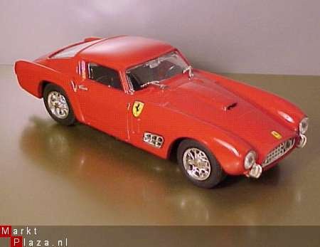 BOX FERRARI 250 GT # 8405 - 1