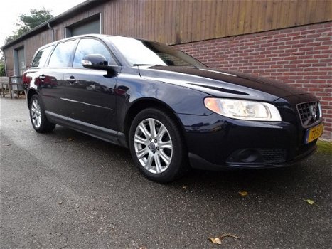 Volvo V70 - 2.0D Kinetic Navi - Clima Control-z.g.a.NIEUW - 1