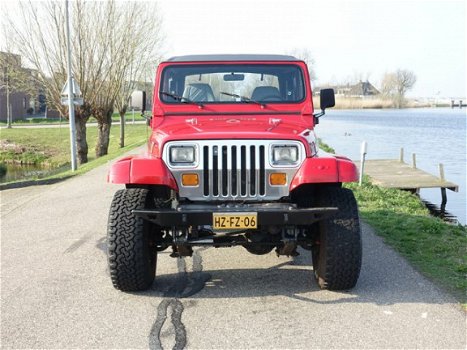 Jeep Wrangler - 4.0i Hardtop Laredo - 1