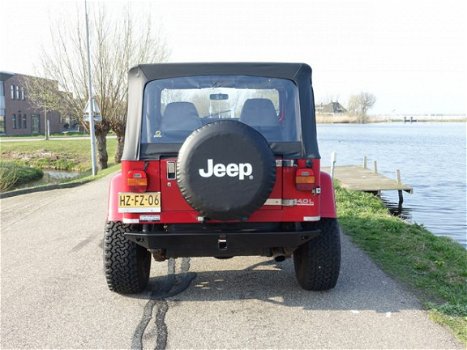 Jeep Wrangler - 4.0i Hardtop Laredo - 1